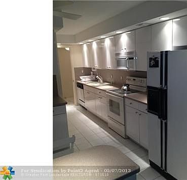 2nd image of 3900 Galt Ocean Dr APT 1511