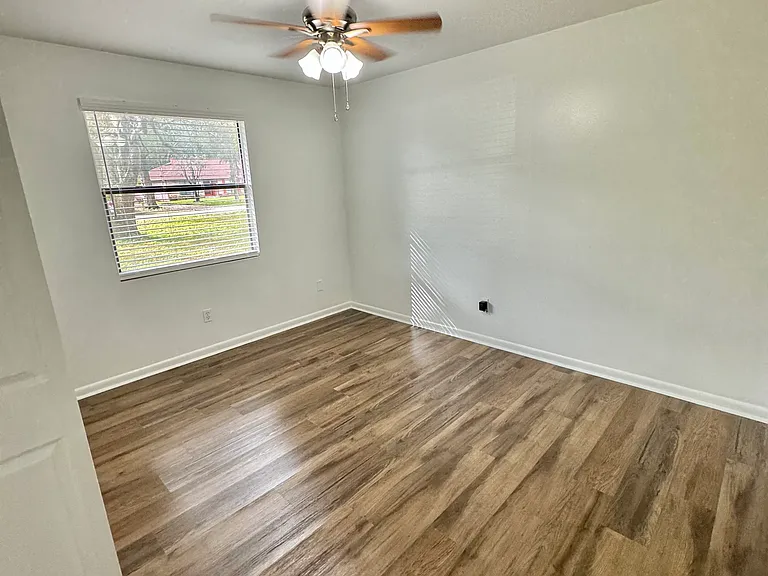 2045 Derringer Rd — Photo 14