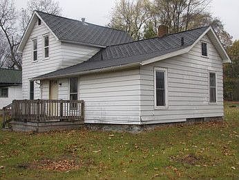 2nd image of 103 Halstead St