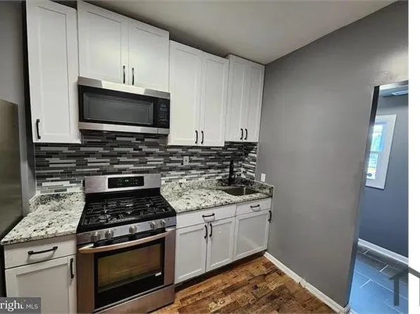 1516 N Mount St #1, Baltimore, MD 21217