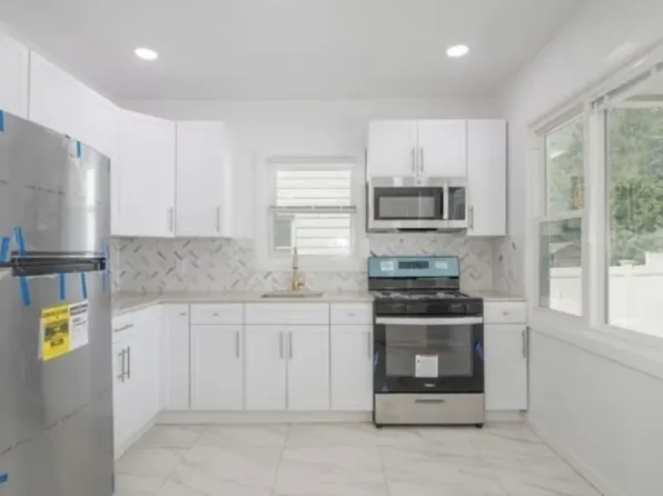 40 Warman St Floor 1, Montclair, NJ 07042