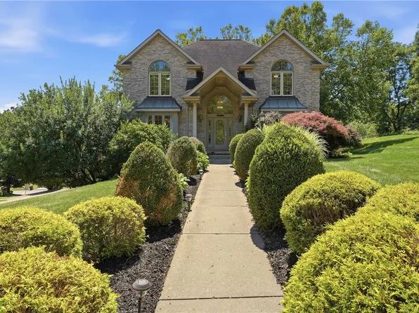 100 Field Club Dr W, Mc Kees Rocks, PA 15136
