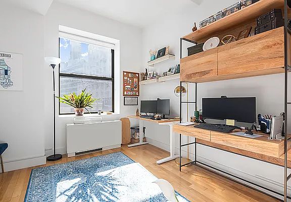 5th image of 99 John St APT 2206