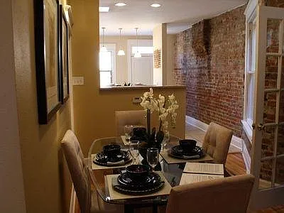 2 bed, 1580 sqft, $2,450 — Photo 3