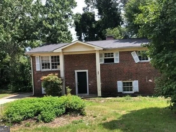 2720 Ocean Valley Dr S, Atlanta, GA 30349