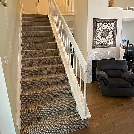 3rd image of 710 Essex Pl