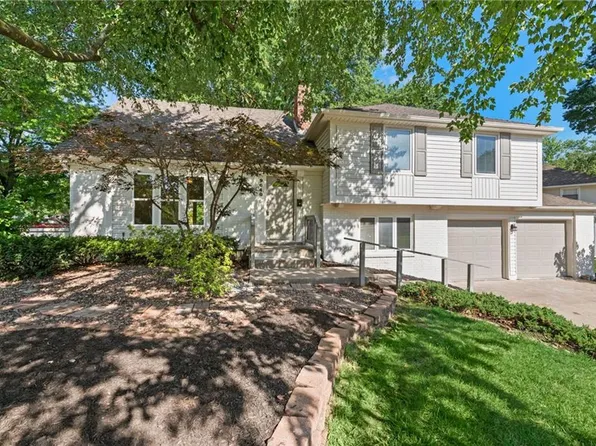 9640 Hardy St, Overland Park, KS 66212