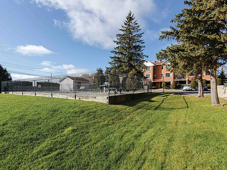 550 Notre Dame Ave W #C202 — Photo 20