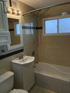 304 Voltz Rd, Northbrook, IL, 60062