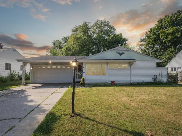 1412 Oakdale Dr, South Bend, IN 46614