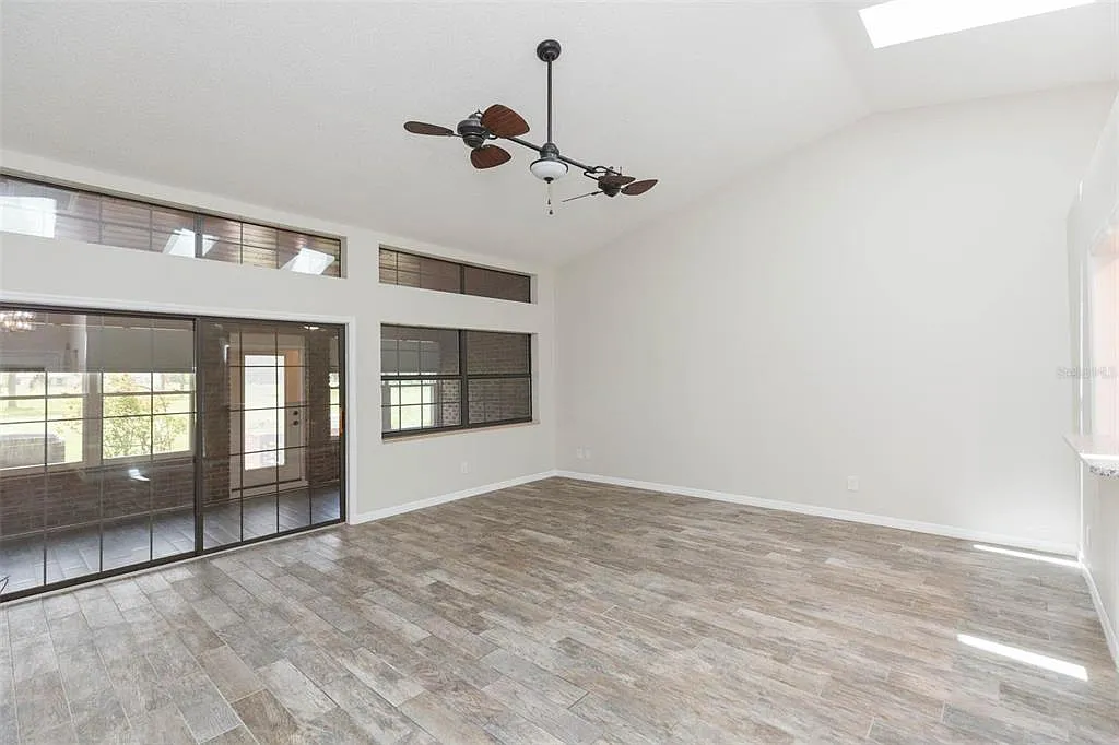 2 bed, 2.0 bath, 1496 sqft, $1,800 — Photo 4