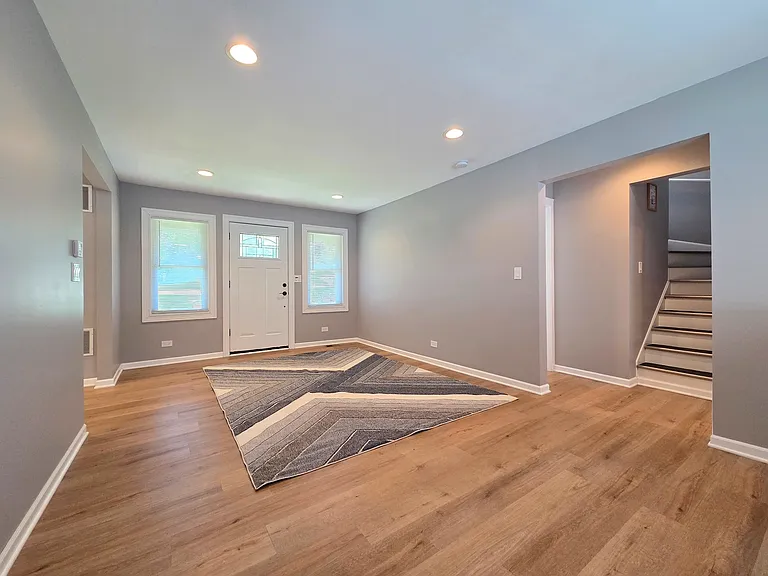 3823 E Wonder Lake Rd — Photo 17