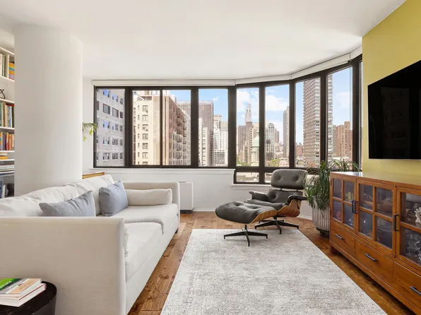 455 East 86th Street image 1 of 10