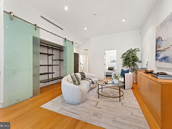 5th image of 1516 R St NW APT 3