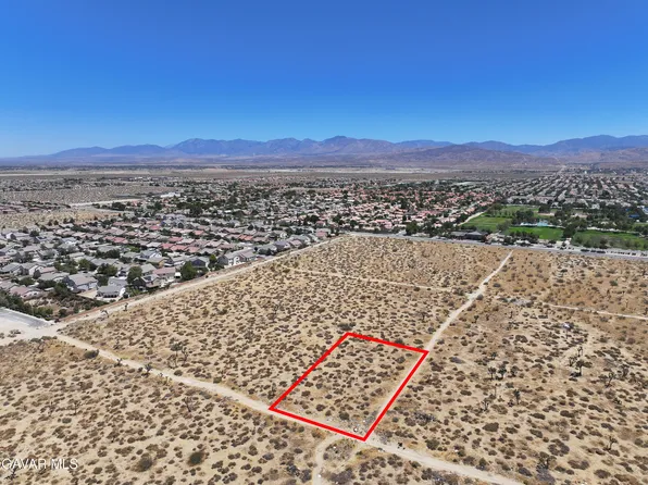 Q 12 Vic Ave #R, Palmdale, CA 93550