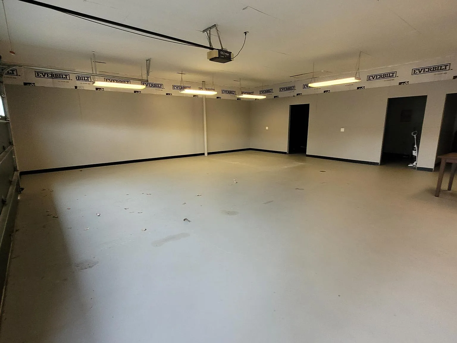 Studio, 1200 sqft, $795 — Photo 3