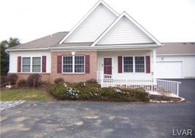 1st image of 4844 Derby Ln