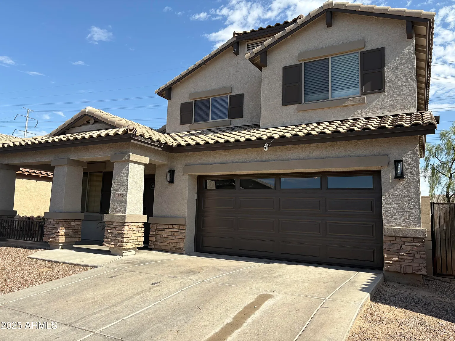5 bed, 2.5 bath, 2878 sqft, $2,899 — Photo 3