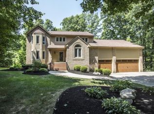 3298 Glen Oaks Ct, Lewis Center, OH 43035