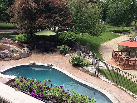 3rd image of 52579 Seven Oaks Dr