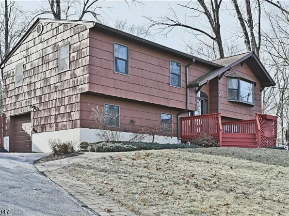 30 Crescent Dr North, Byram Twp., NJ 07821