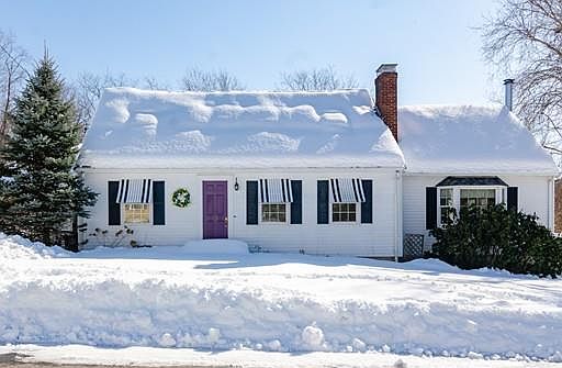 1st image of 72 Roberts Dr