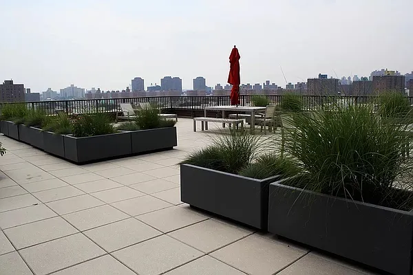 Sold by Compass | media 28