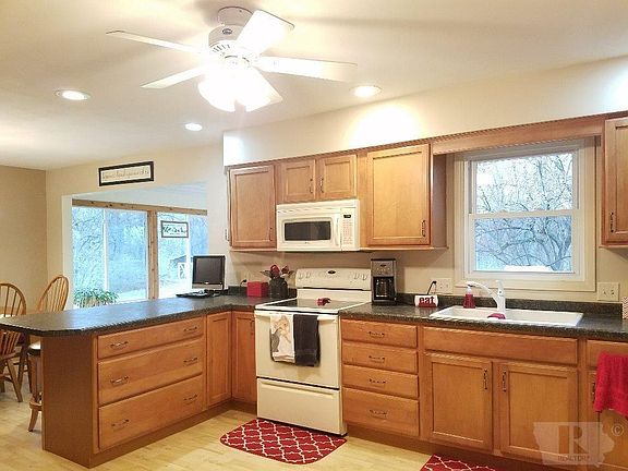 2nd image of 16995 Kingwood Estates Dr
