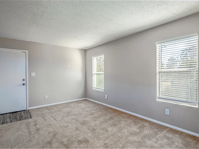 Woodhaven — Photo 17