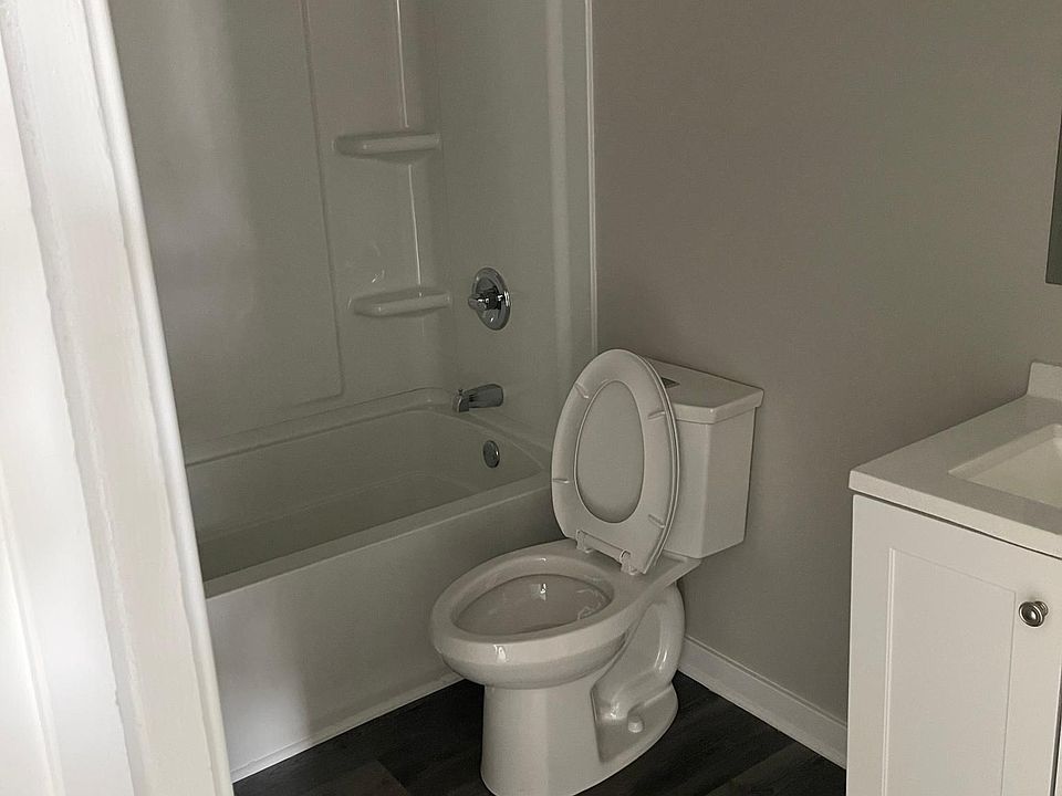 1st image of 3901 Pulaski St #1F