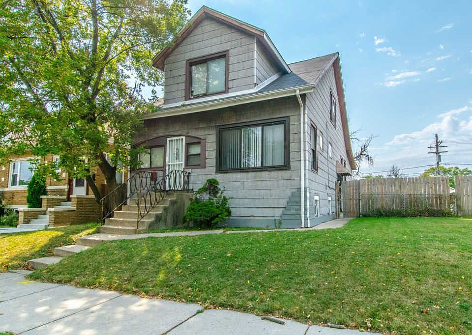 1st image of 2112 N Mulligan Ave