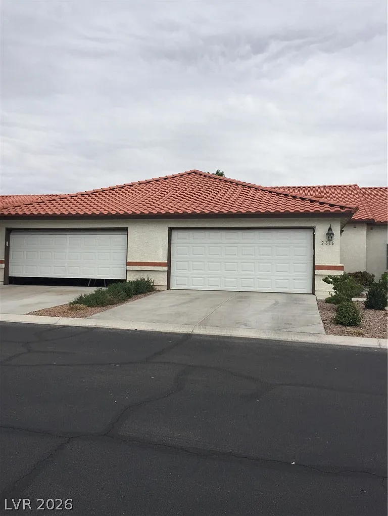 2 bed, 2.0 bath, 1220 sqft, $1,550 — Photo 1