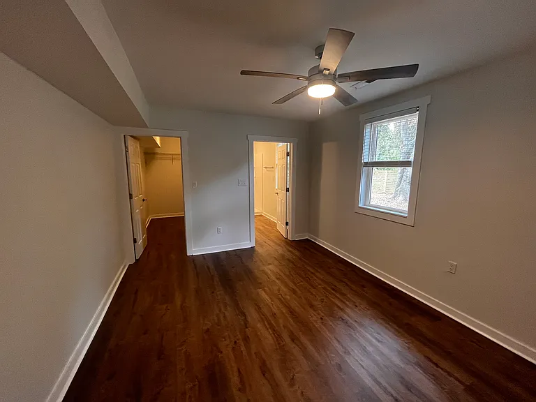 930 Battery Ave — Photo 5