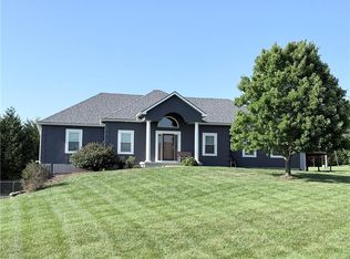 16502 Dana Ln, Leavenworth, KS 66048
