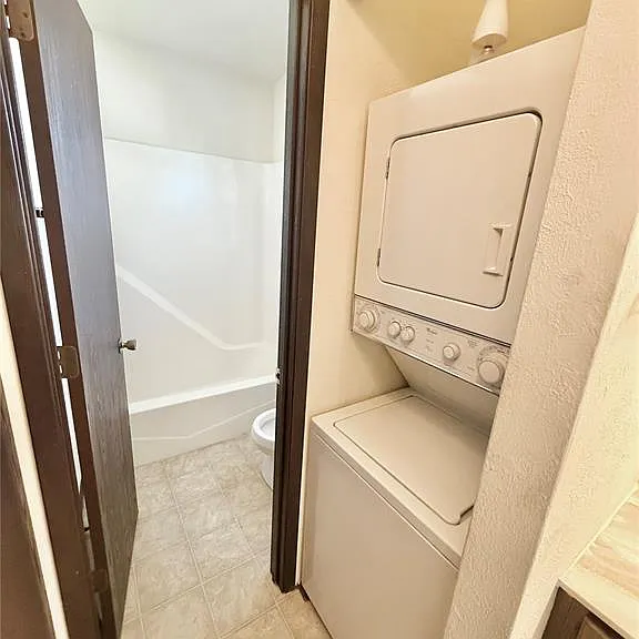 141 Ashley Dr — Photo 8