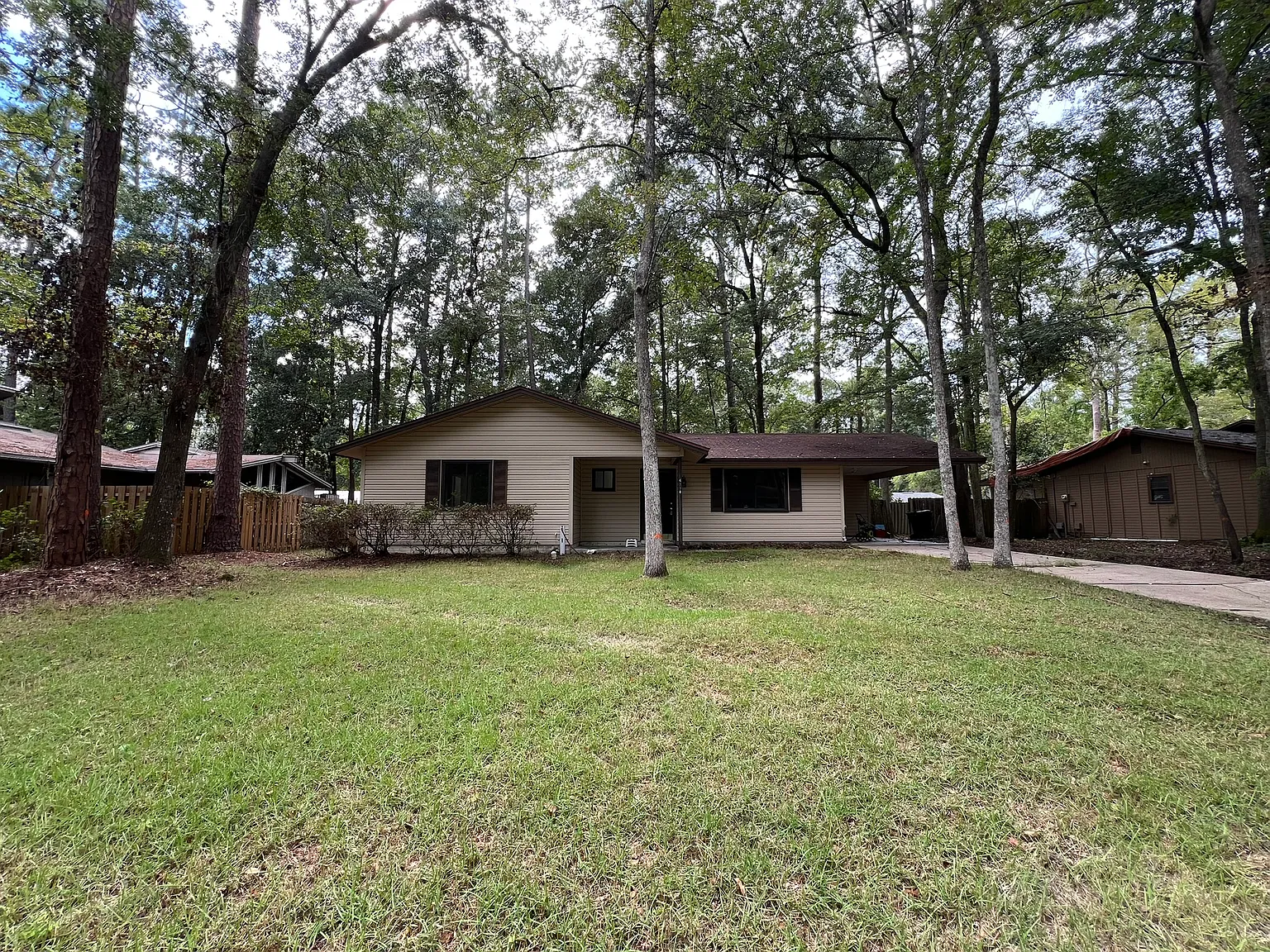 3 bed, 1226 sqft, $2,200 — Photo 2