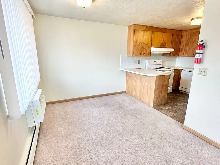 2517 N Garfield Ave — Photo 7