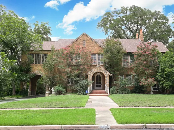 225 W Summit, San Antonio, TX 78212