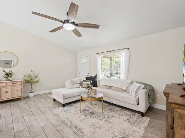6905 Bayard Road, Fort Pierce, FL 34951