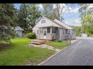 1308 Hillcrest St, Lansing, MI 48910