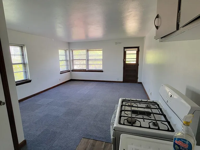 8008 W Becher St #7 — Photo 3