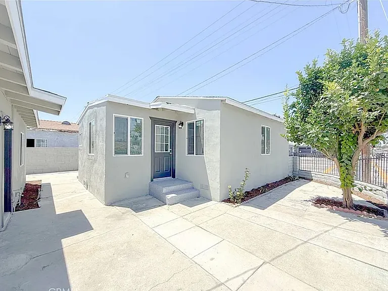 518 N Wilmington Ave — Photo 10