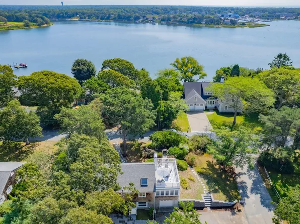 9 River Drive, South Yarmouth, MA 02664