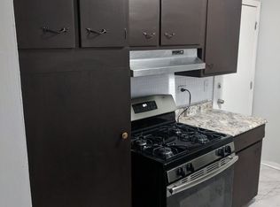 7425 S Yates Blvd APT 1W, Chicago, IL 60649