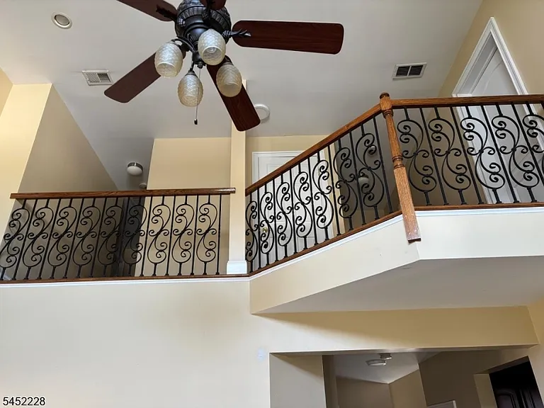 17 Aaron Ct — Photo 6