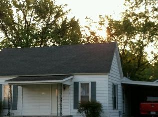 312 N Main St, Nixa, MO 65714