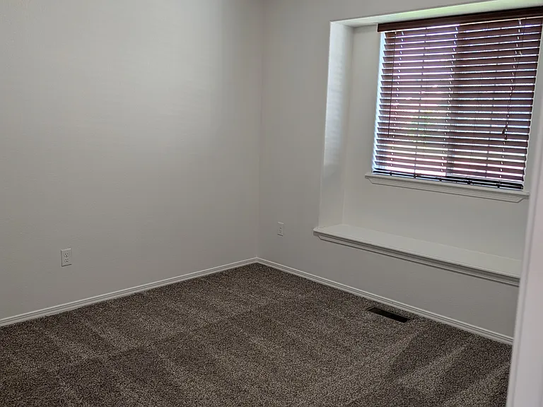 5320 Dynasty Ave — Photo 10