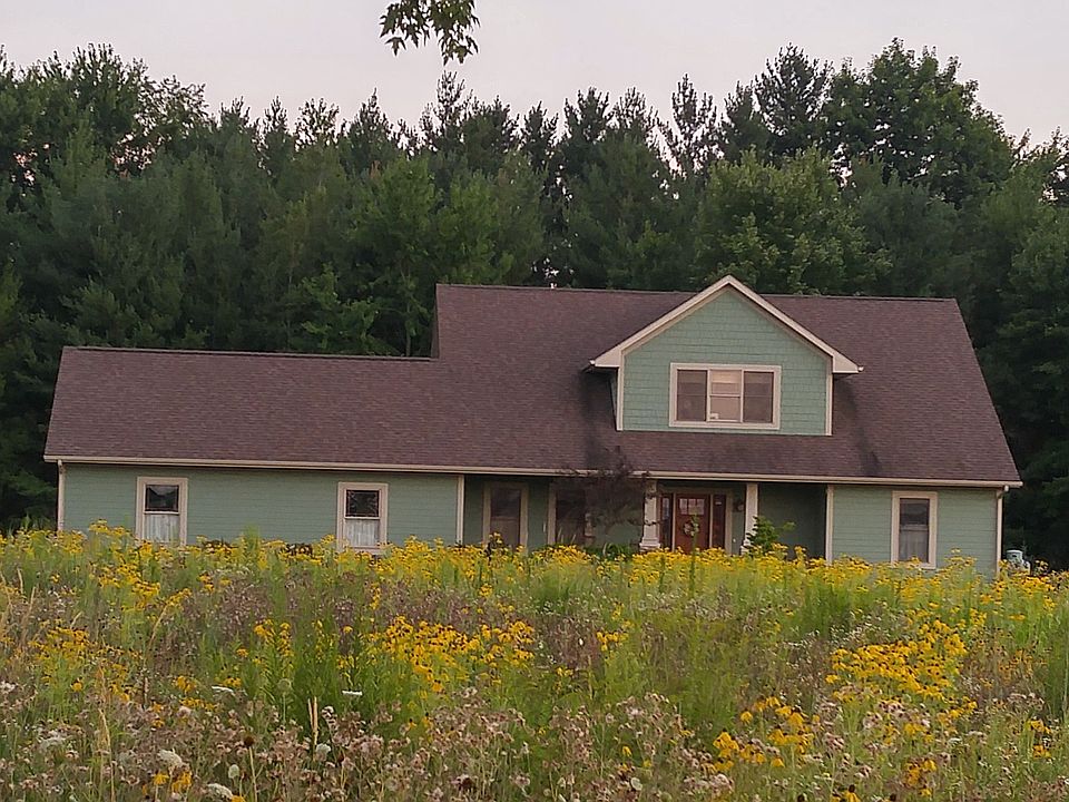 Country Living close to town