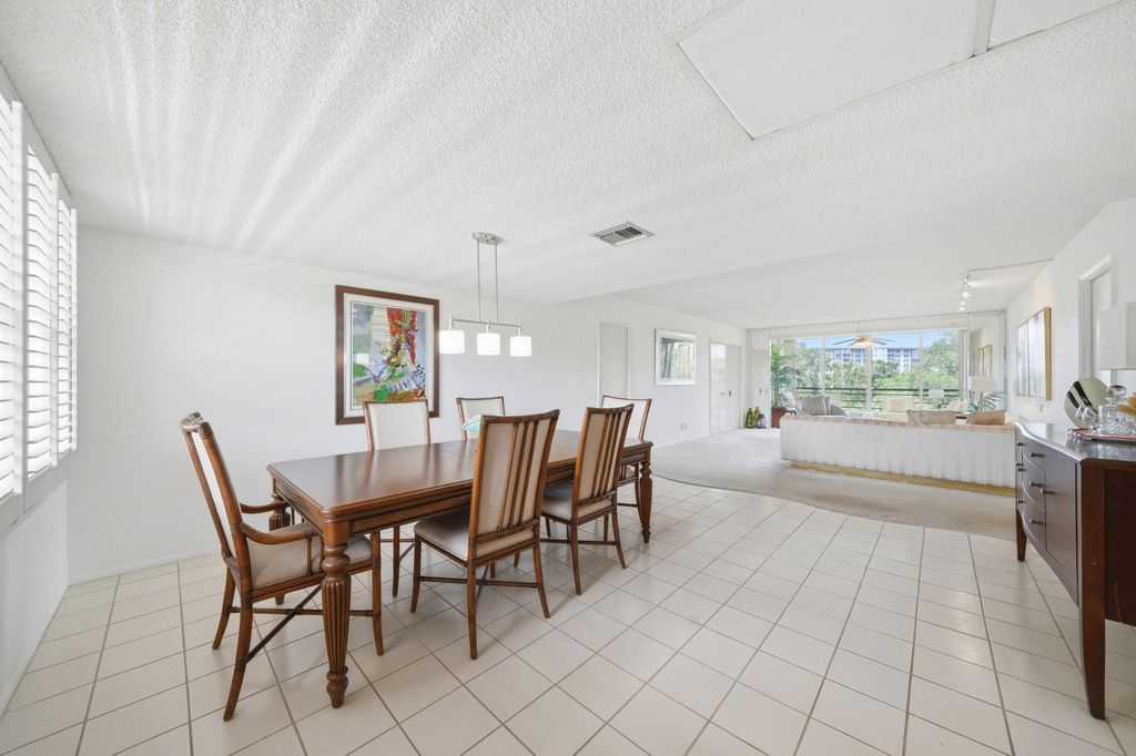 3800 Oaks Clubhouse Drive #410, photo 5
