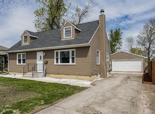 1212 31st St NE, Cedar Rapids, IA 52402